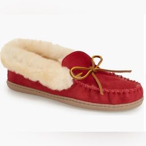 Minnetonka Red Suede Shearling-Lined Moccasin Slipper